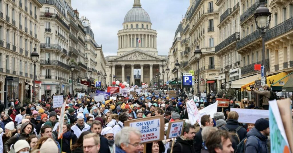 Manifestation de médecins en grève, à Paris, le 10 janvier 2025 - Sipa press