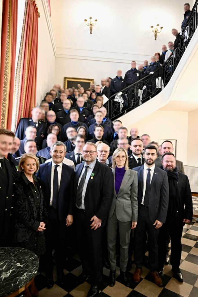 Agnès Pannier Runacher et Gérald Darmanin au centre pénitentiaire de Vendin-le-Vieil